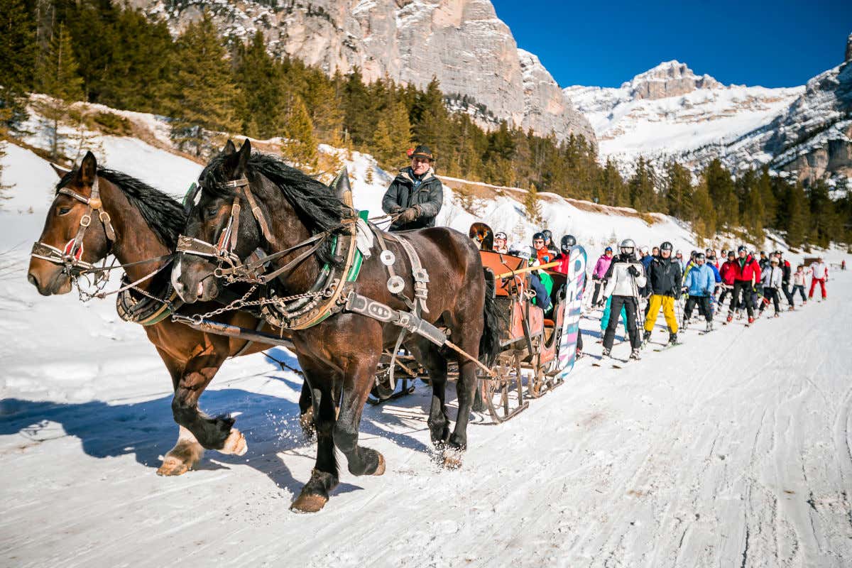 Alta Badia-Ampezzo in 4 ore con gli sci con la nuova cabinovia Skyline